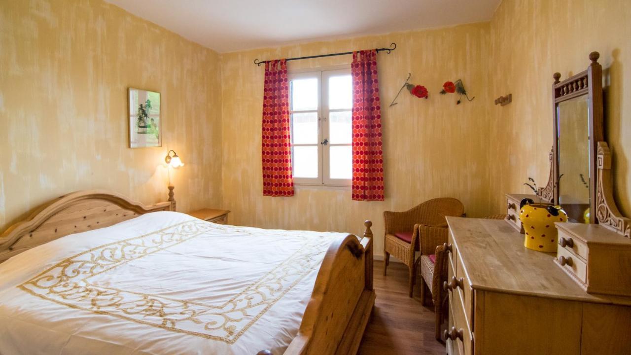 La Petite Grande Apartamento Lurs Exterior foto